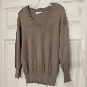 Old Navy Sweater Size Medium